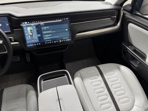Used 2024 Rivian R1S Adventure AWD/4WD image 9