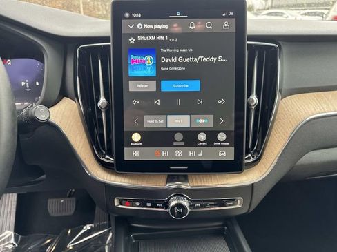 Used 2026 Volvo XC60 B5 Plus w/ Climate Package image 25