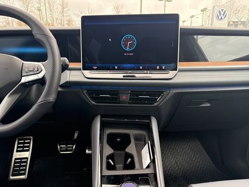 New 2026 Volkswagen Tiguan SEL R-Line AWD/4WD image 20