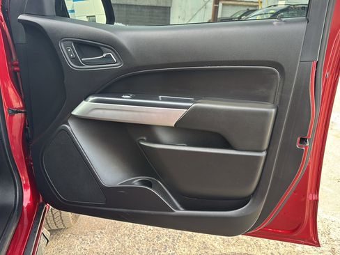 Used 2021 Chevrolet Colorado LT image 15