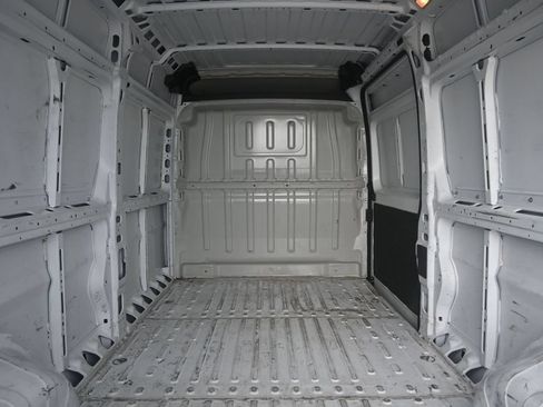 Used 2024 RAM ProMaster 2500 FWD image 4