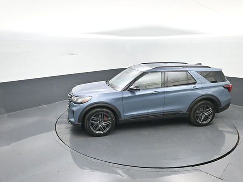 New 2026 Ford Explorer ST image 25