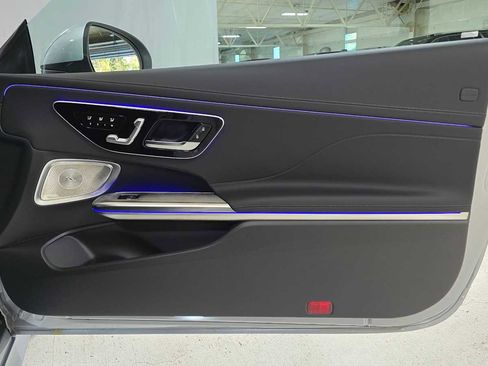 New 2026 Mercedes-Benz CLE 300 4MATIC Cabriolet image 11