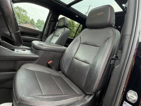Used 2021 Chevrolet Suburban High Country AWD/4WD image 20