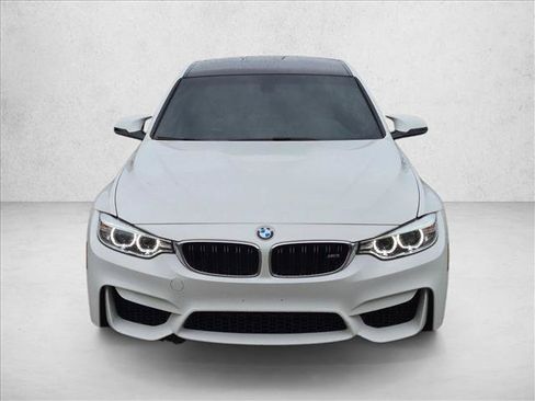 Used 2017 BMW M3 RWD image 2
