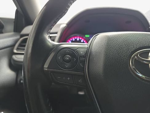 Used 2022 Toyota Camry XSE FWD image 17