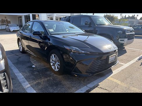 Used 2025 Toyota Camry LE FWD image 1