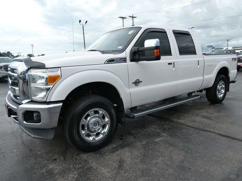 Used 2012 Ford F250 Lariat w/ Chrome Pkg AWD/4WD image 8