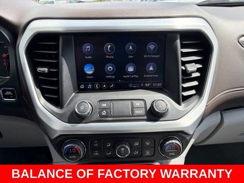 Used 2023 GMC Acadia SLT w/ Technology Package FWD image 23