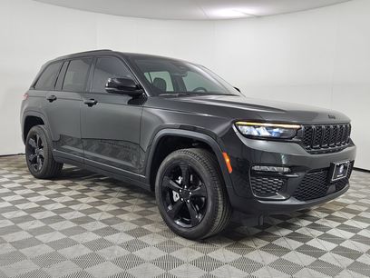 Used 2024 Jeep Grand Cherokee Limited w/ Black Appearance Package