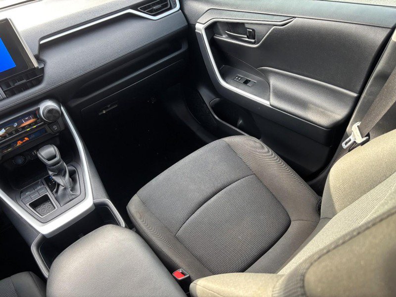 Used 2025 Toyota RAV4 LE FWD image 14
