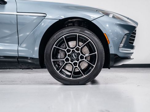 Used 2021 Aston Martin DBX AWD/4WD image 41