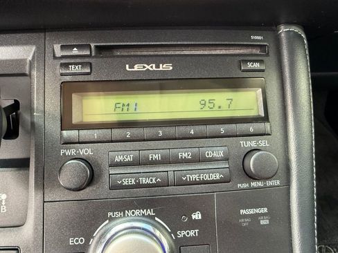 Used 2014 Lexus CT 200h FWD image 37