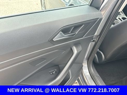 Certified 2024 Volkswagen Jetta SE FWD image 8