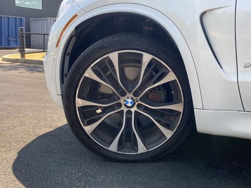 Used 2018 BMW X5 xDrive50i image 15
