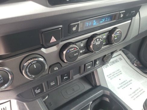 Used 2020 Toyota Tacoma TRD Off-Road image 13