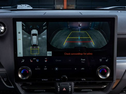 Used 2024 Lexus GX 550 550 Luxury+ w/ Accessory Package (2T) image 25