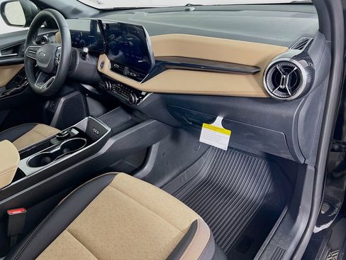 New 2026 Chevrolet Equinox ACTIV w/ Safety and Technology Package AWD/4WD image 29