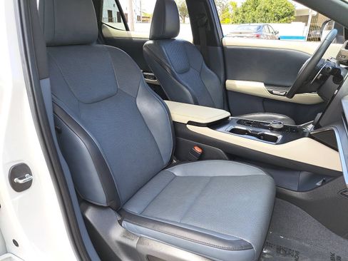 Used 2023 Lexus RZ 450e Premium w/ Accessory Package (Z1) AWD/4WD image 10