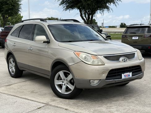 Used 2008 Hyundai Veracruz GLS image 2