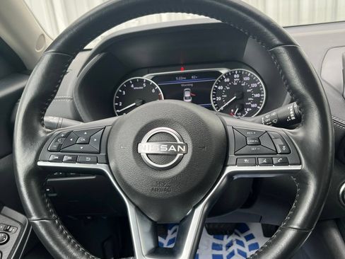 Used 2025 Nissan Sentra SV w/ All-Weather Package FWD image 19