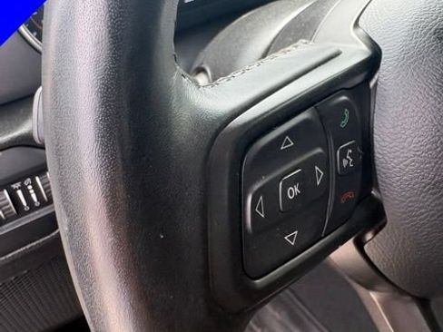 Used 2022 Jeep Gladiator Sport AWD/4WD image 14