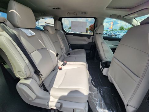 New 2026 Honda Odyssey EX-L image 7