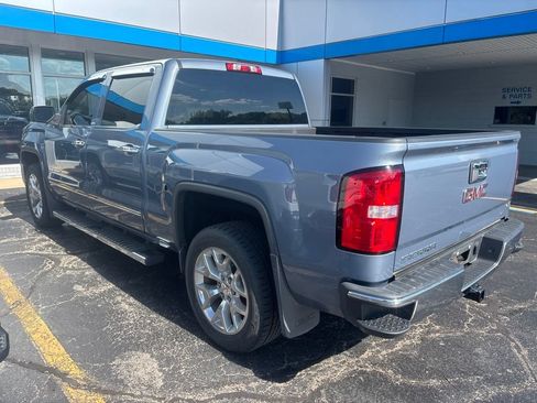 Used 2015 GMC Sierra 1500 SLT w/ SLT Crew Cab Value Package AWD/4WD image 2
