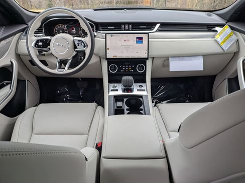 New 2026 Jaguar F-PACE R-Dynamic S image 24