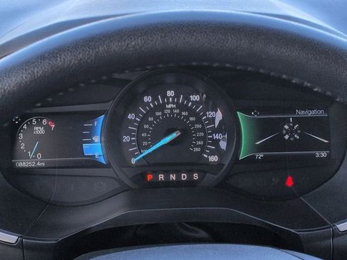 Used 2016 Ford Edge Titanium w/ Technology Package image 26