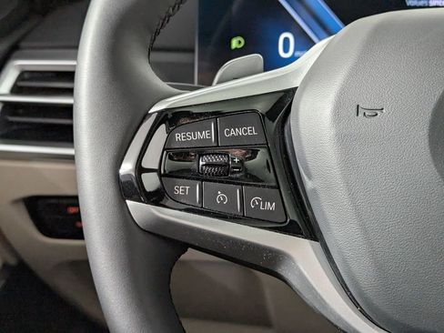 Used 2025 BMW 330i xDrive Sedan w/ M Sport Package image 29