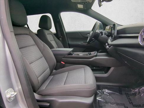 Used 2025 Chevrolet Equinox LT image 21