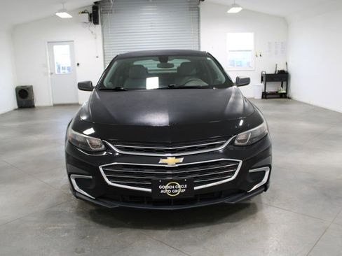 Used 2017 Chevrolet Malibu LS image 3