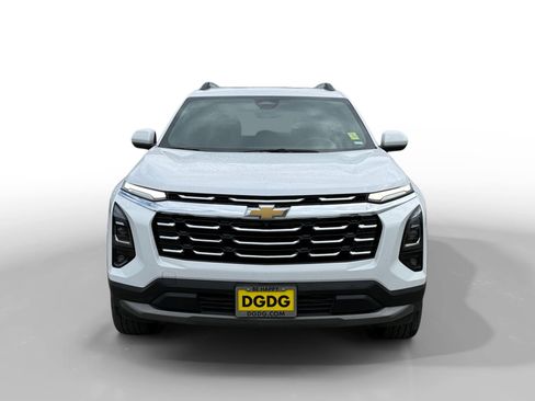 Used 2025 Chevrolet Equinox LT w/ Convenience Package II FWD image 8