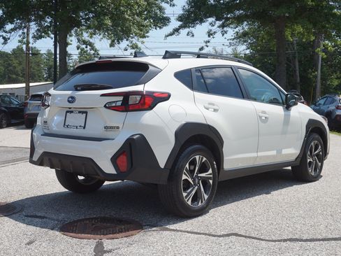 Used 2024 Subaru Crosstrek 2.0i Premium AWD/4WD image 5