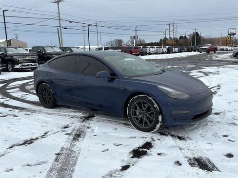 Used 2022 Tesla Model 3 Long Range image 2