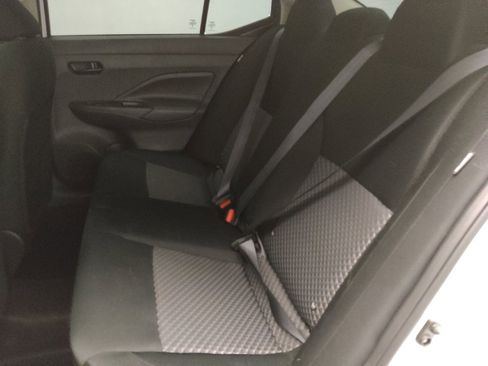 Used 2024 Nissan Versa S w/ Trunk Package FWD image 18