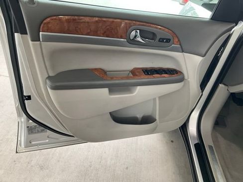 Used 2012 Buick Enclave Leather w/ LPO, Cargo Convenience Pkg FWD image 4