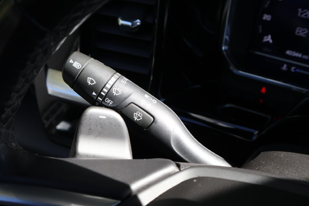 Used 2022 Chevrolet Silverado 1500 LTZ w/ LTZ Convenience Package II AWD/4WD image 27