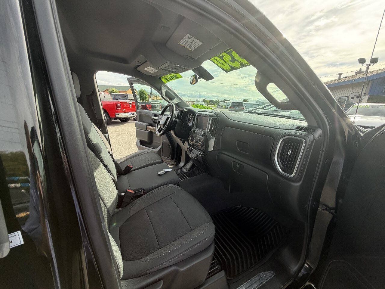 Used 2019 Chevrolet Silverado 1500 LT w/ True North Edition AWD/4WD image 12