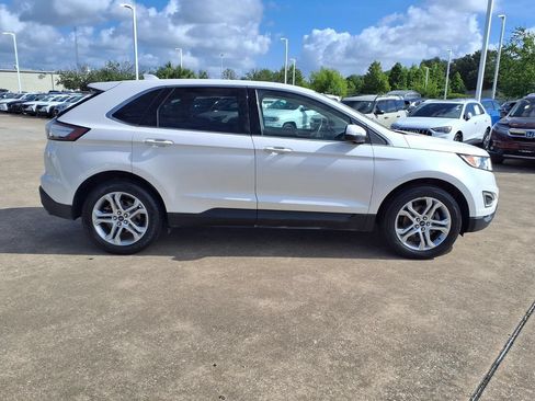 Used 2018 Ford Edge Titanium w/ Technology Package FWD image 6