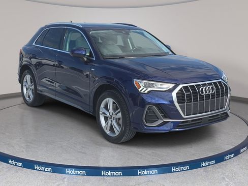Certified 2024 Audi Q3 2.0T Premium w/ Convenience Package AWD/4WD image 4