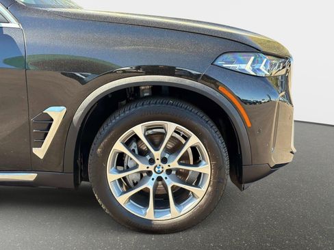 Used 2025 BMW X5 xDrive40i w/ Premium Essential Package AWD/4WD image 11