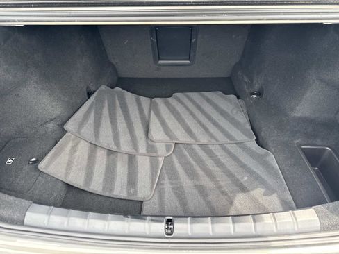 Used 2026 BMW 740i w/ Premium Package image 5