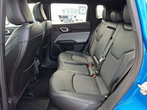 Certified 2023 Jeep Compass Latitude w/ Sun and Sound Group AWD/4WD image 13