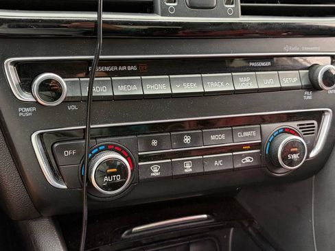 Used 2016 Kia Optima EX w/ Premium Package FWD image 10