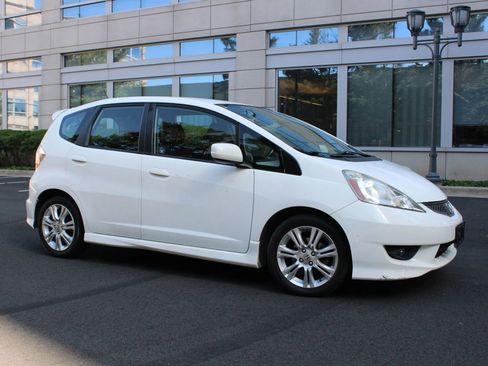 Used 2010 Honda Fit Sport image 2