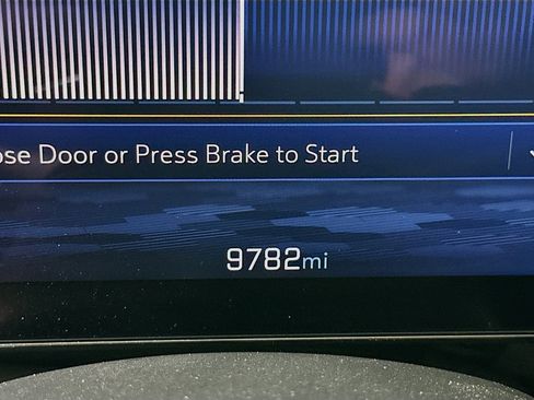 Used 2025 Chevrolet Equinox EV LT image 18