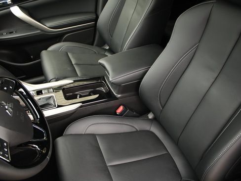 New 2025 Mitsubishi Eclipse Cross SEL image 4