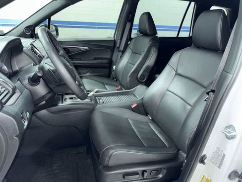 Certified 2023 Honda Passport EX-L image 15